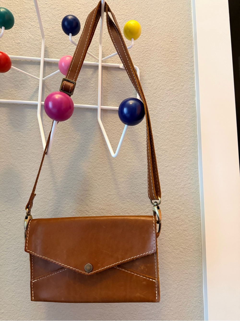 GUC Portland Leather Honey Brown Envelope Crossbody Bag